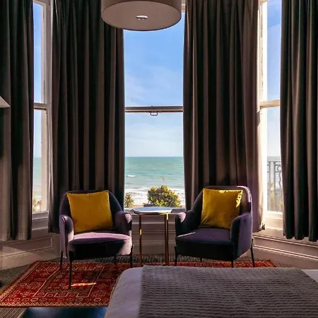 Hotel Oyo West Rocks Townhouse AEGON International Esterno foto
