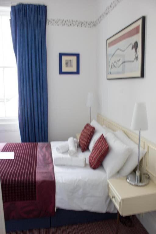 Hotel Oyo West Rocks Townhouse AEGON International