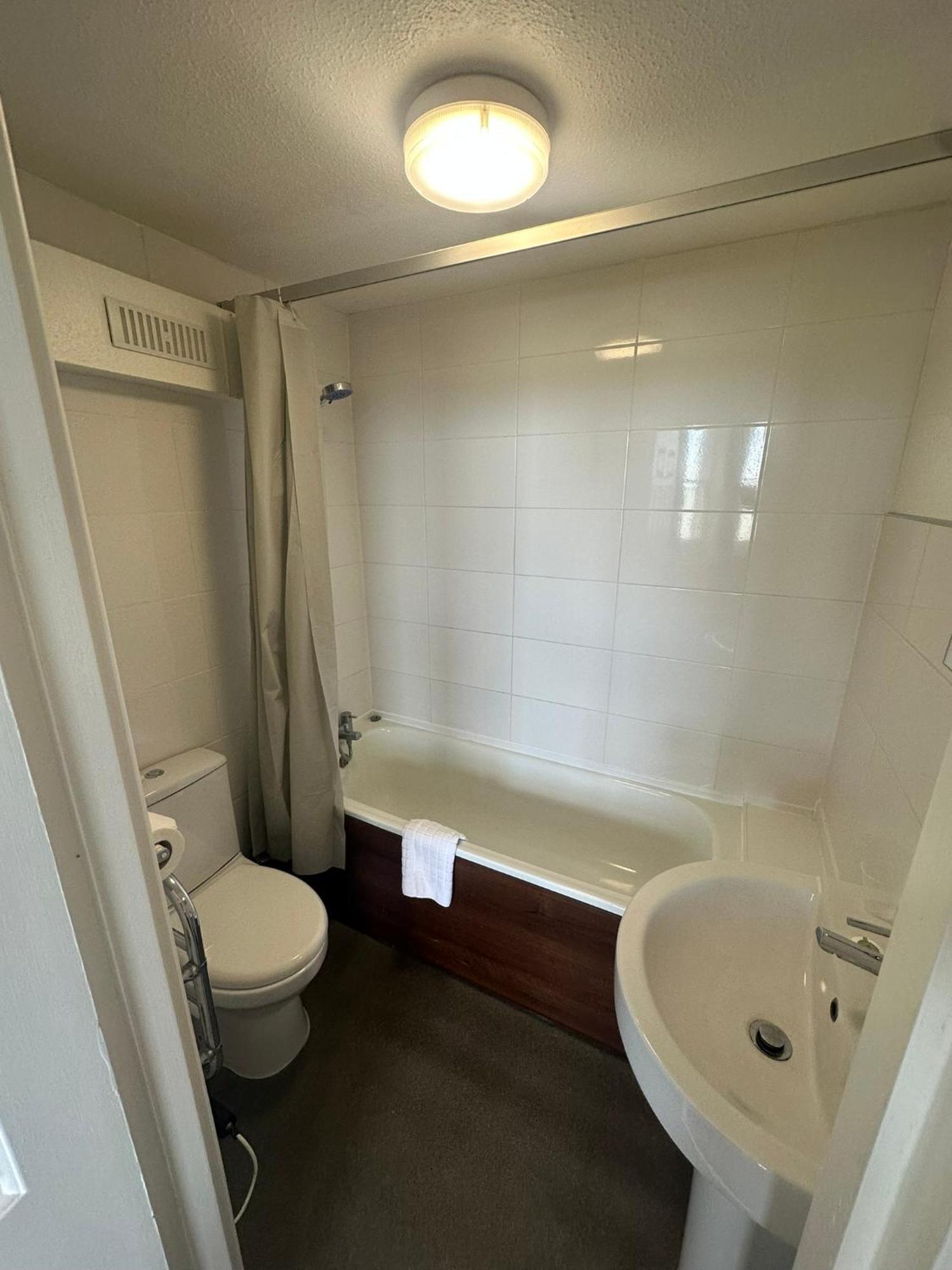 Hotel Oyo West Rocks Townhouse